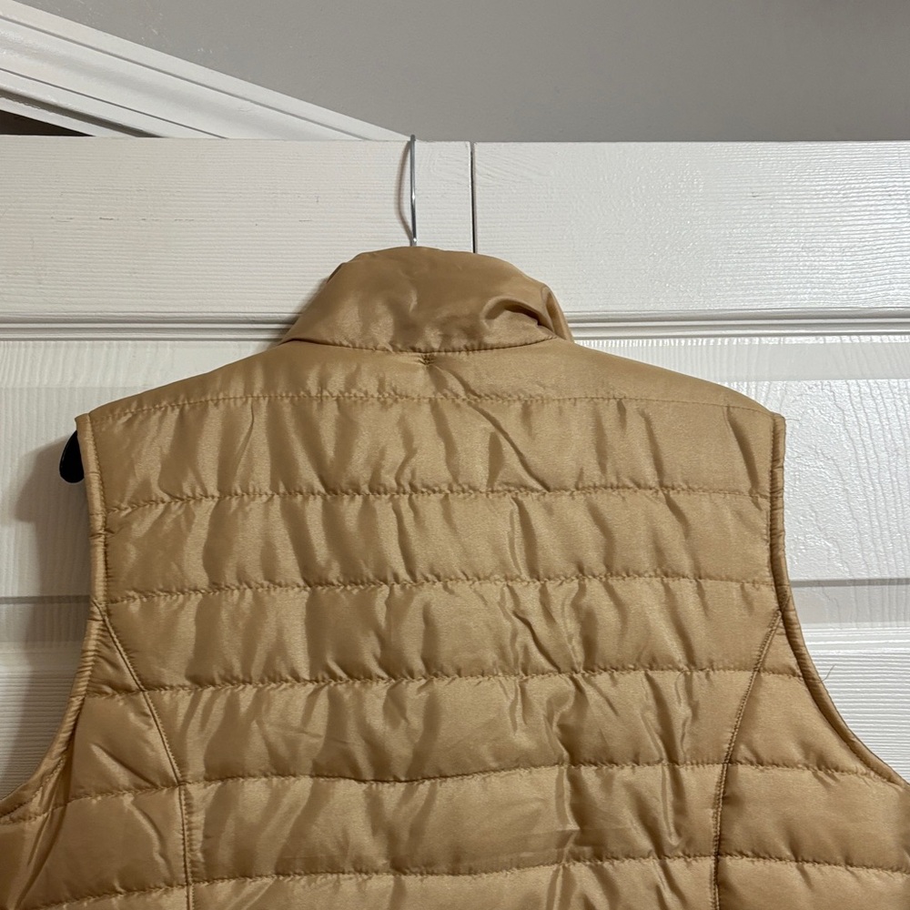 Hannah Beige Quilted Vest - Picture 11 of 12